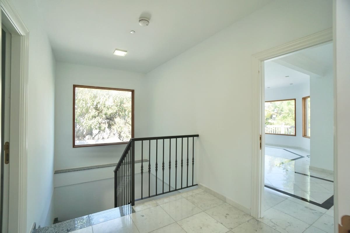 5 soveværelse Villa til salg i Benahavis med swimmingpool - € 1.995.000 (Ref: 9471244)