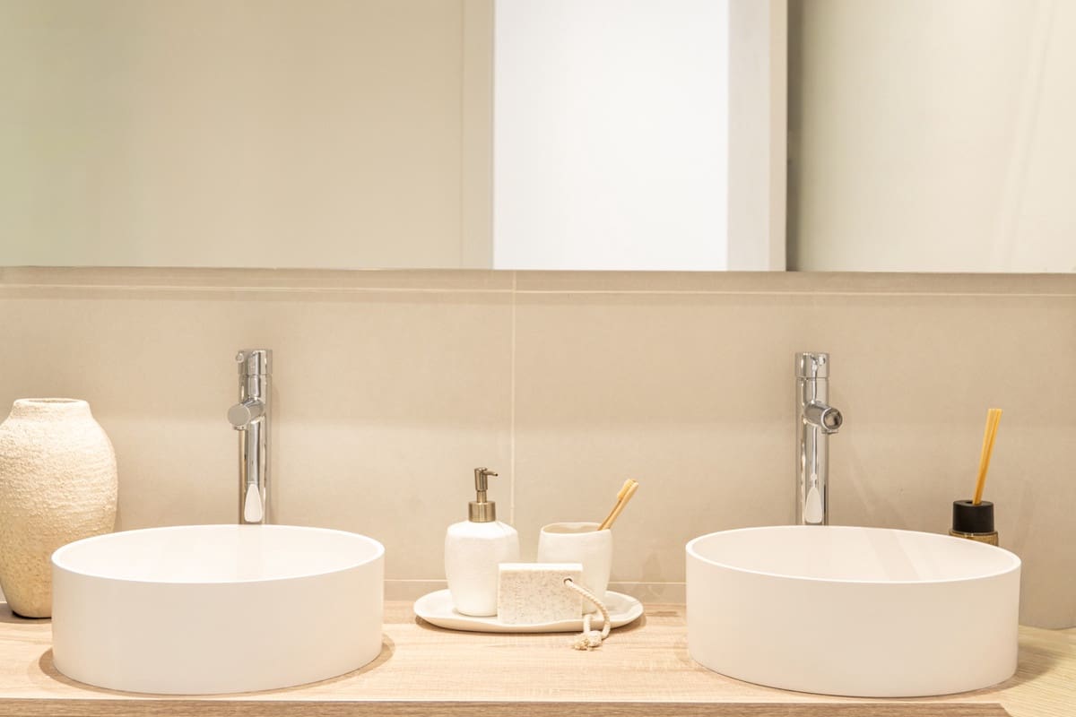 2 bedroom Apartment for sale in Fuengirola with pool - € 545,000 (Ref: 9473159)