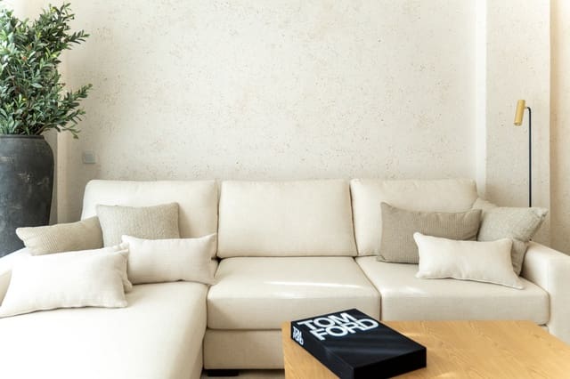 2 soverom Leilighet til salgs i Centro ciudad, Fuengirola med svømmebasseng - € 450 000 (Ref: 9473159)