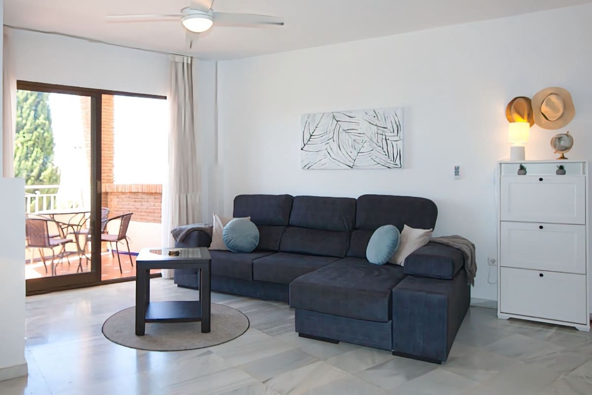 2 quarto Apartamento para venda em Mijas Costa com piscina - 349 000 € (Ref: 9476193)