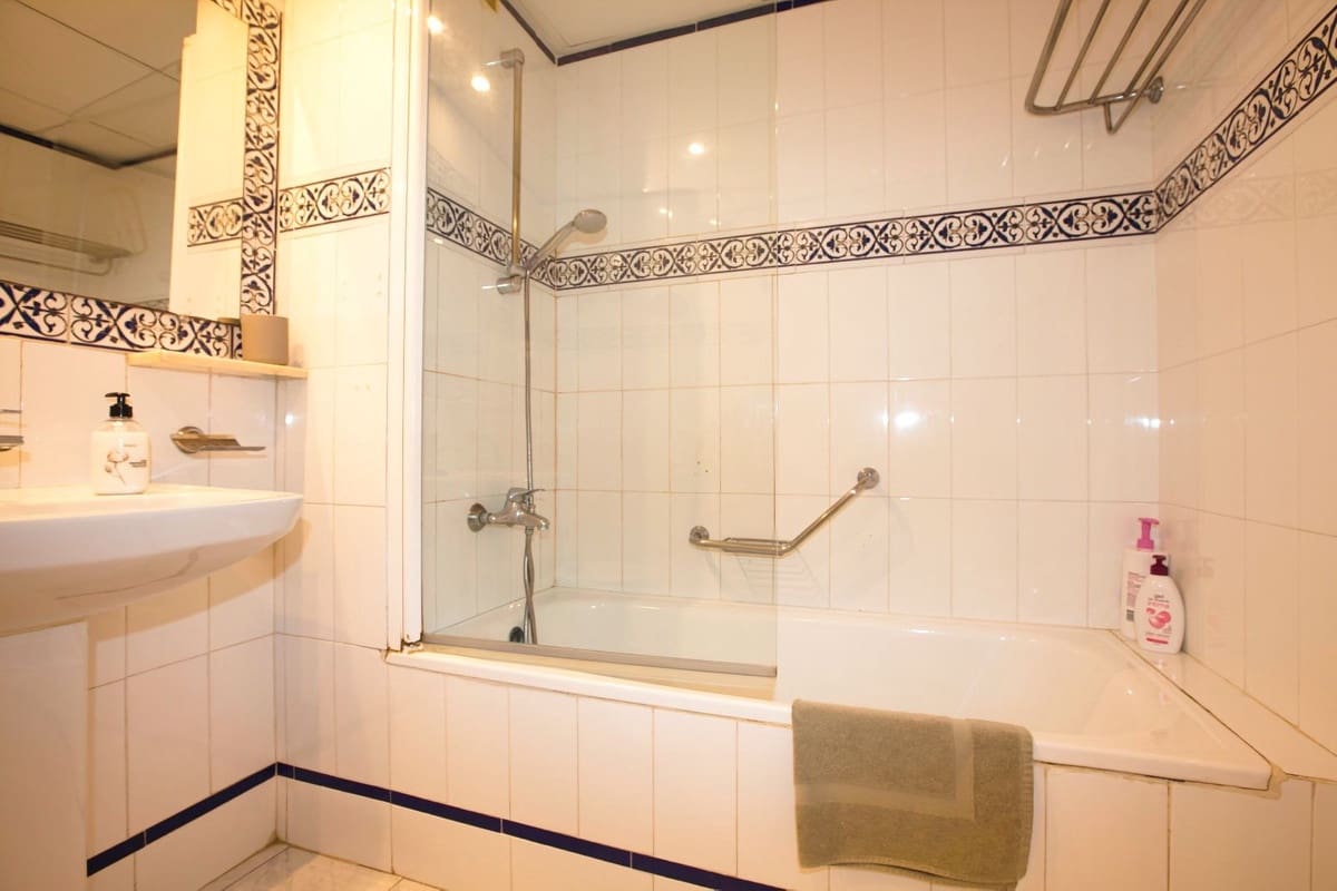 2 quarto Apartamento para venda em Mijas Costa com piscina - 349 000 € (Ref: 9476193)