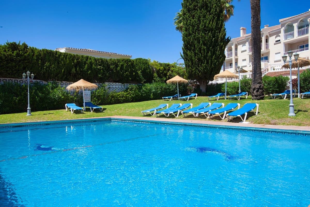 2 quarto Apartamento para venda em Mijas Costa com piscina - 349 000 € (Ref: 9476193)
