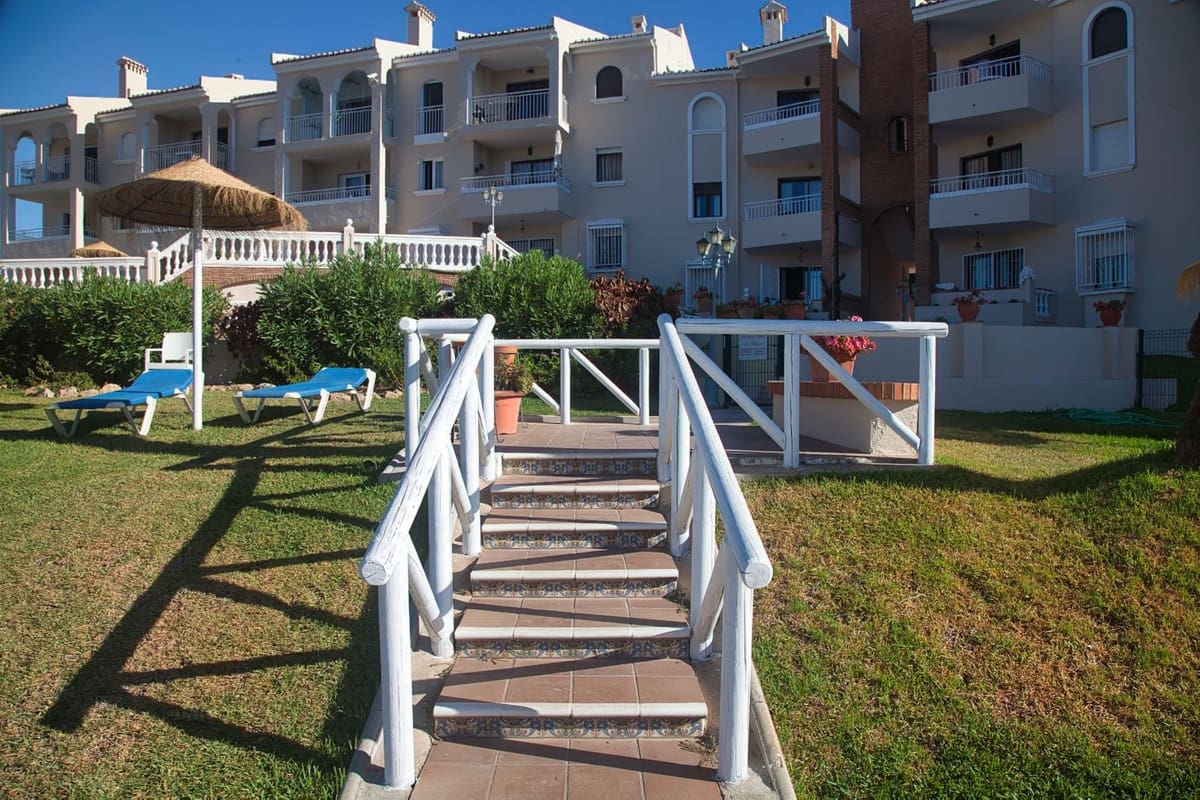 2 quarto Apartamento para venda em Mijas Costa com piscina - 349 000 € (Ref: 9476193)
