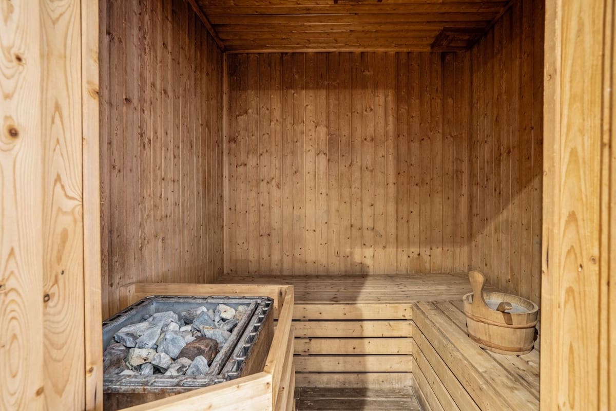 3 soverom Penthouse til salgs i Nueva Andalucia med svømmebasseng - € 895 000 (Ref: 9485369)