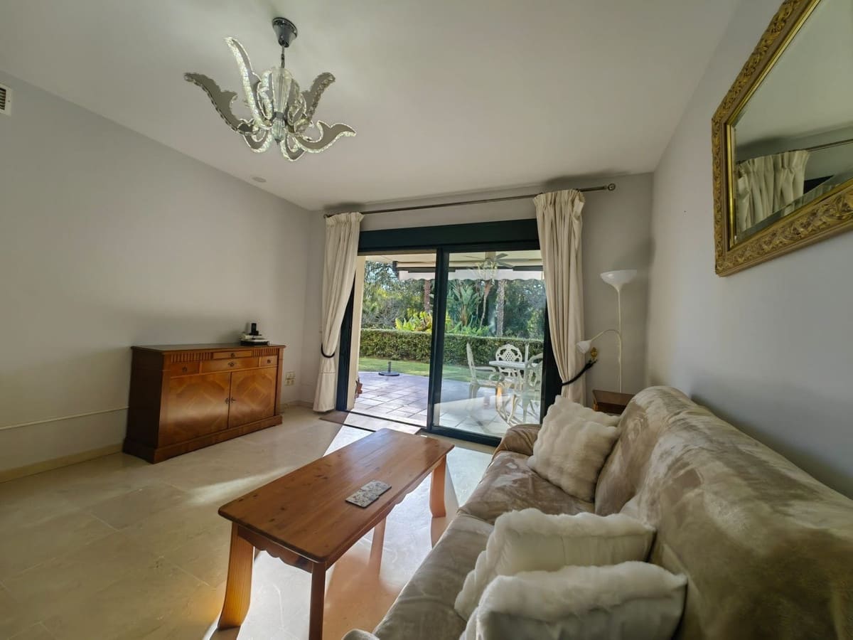 3 slaapkamer Appartement te koop in Guadalmina met zwembad - € 449.000 (Ref: 9485370)