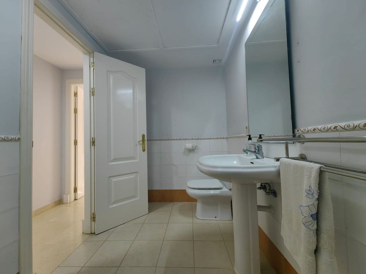 3 slaapkamer Appartement te koop in Guadalmina met zwembad - € 449.000 (Ref: 9485370)