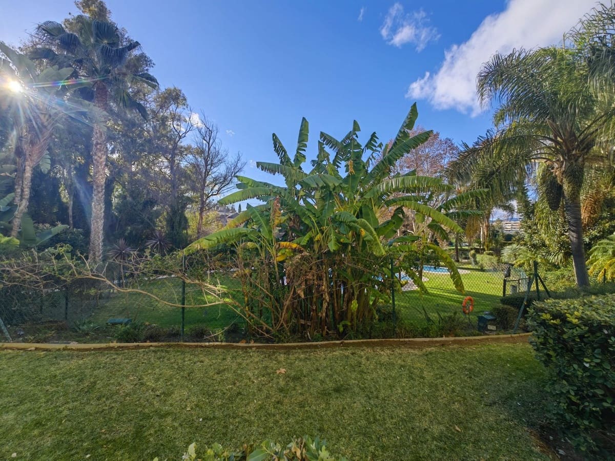 3 slaapkamer Appartement te koop in Guadalmina met zwembad - € 449.000 (Ref: 9485370)