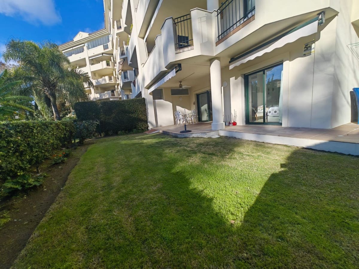 3 slaapkamer Appartement te koop in Guadalmina met zwembad - € 449.000 (Ref: 9485370)