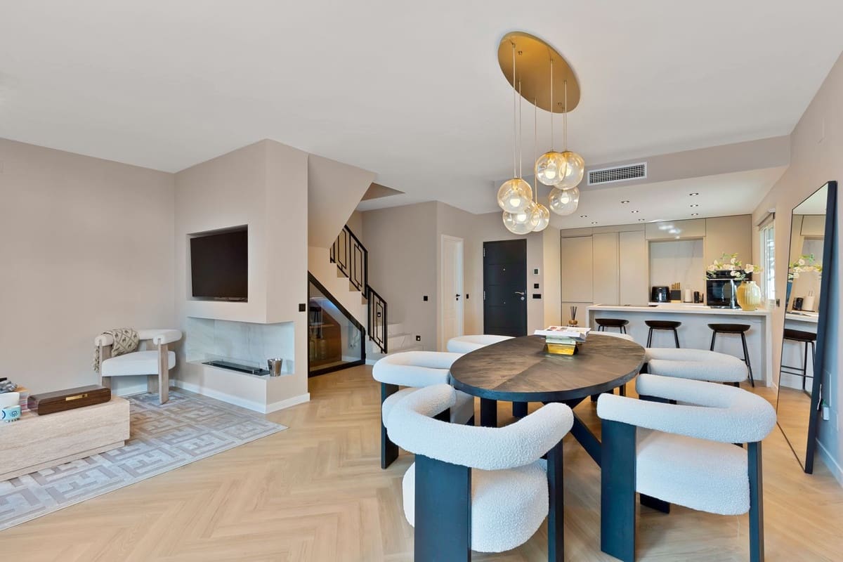 4 slaapkamer Huis te koop in Estepona met zwembad - € 699.000 (Ref: 9485375)