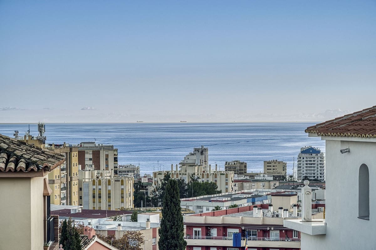 4 soverom Villa til salgs i Marbella med svømmebasseng - € 1 150 000 (Ref: 9488756)