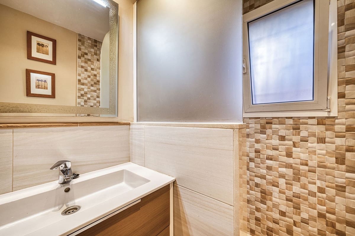 4 soverom Villa til salgs i Marbella med svømmebasseng - € 1 150 000 (Ref: 9488756)