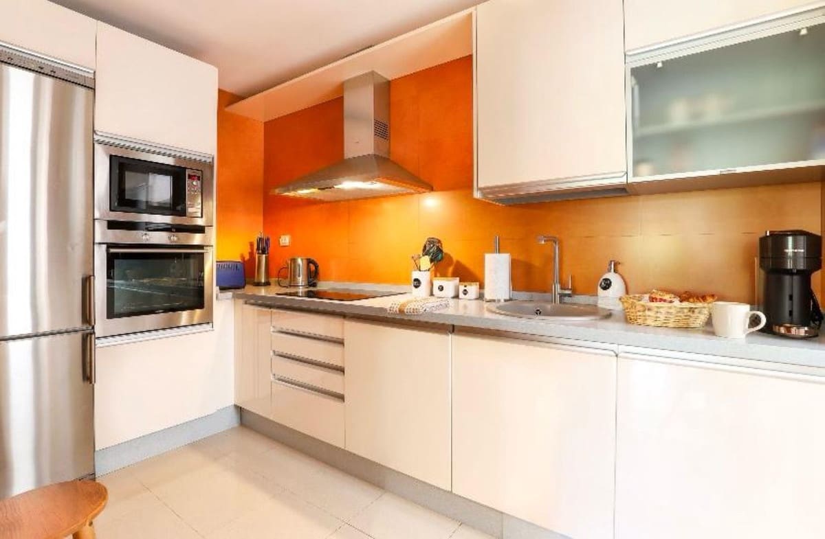 2 sypialnia Apartament na sprzedaż w Nueva Andalucia z basenem - 645 000 € (Ref: 9488757)