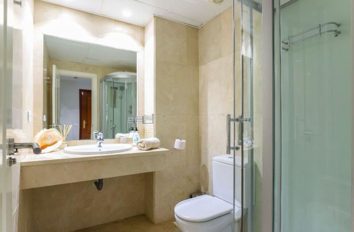 2 sypialnia Apartament na sprzedaż w Nueva Andalucia z basenem - 645 000 € (Ref: 9488757)