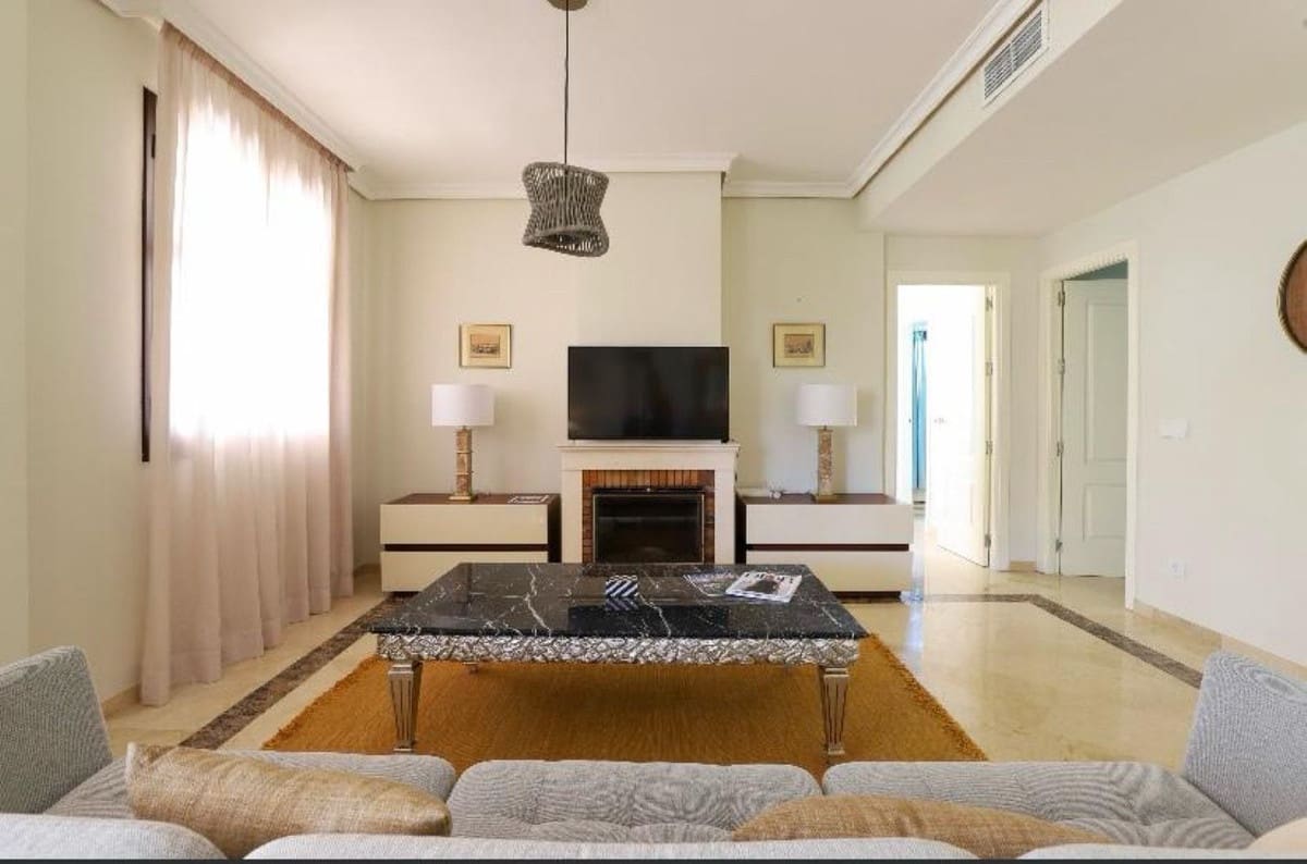 2 sypialnia Apartament na sprzedaż w Nueva Andalucia z basenem - 645 000 € (Ref: 9488757)