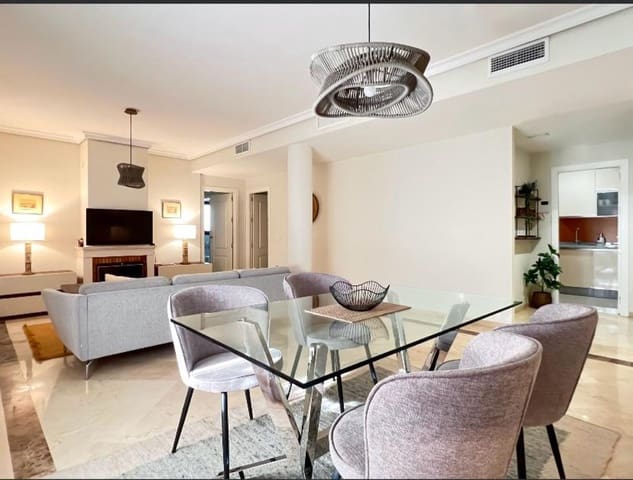 2 sypialnia Apartament na sprzedaż w Puerto Banus, Marbella z basenem - 645 000 € (Ref: 9488757)