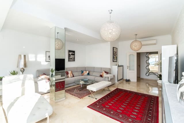 4 chambre Appartement à vendre à Playa Bajadilla - Puertos, Marbella - 1 345 000 € (Ref: 9499170)