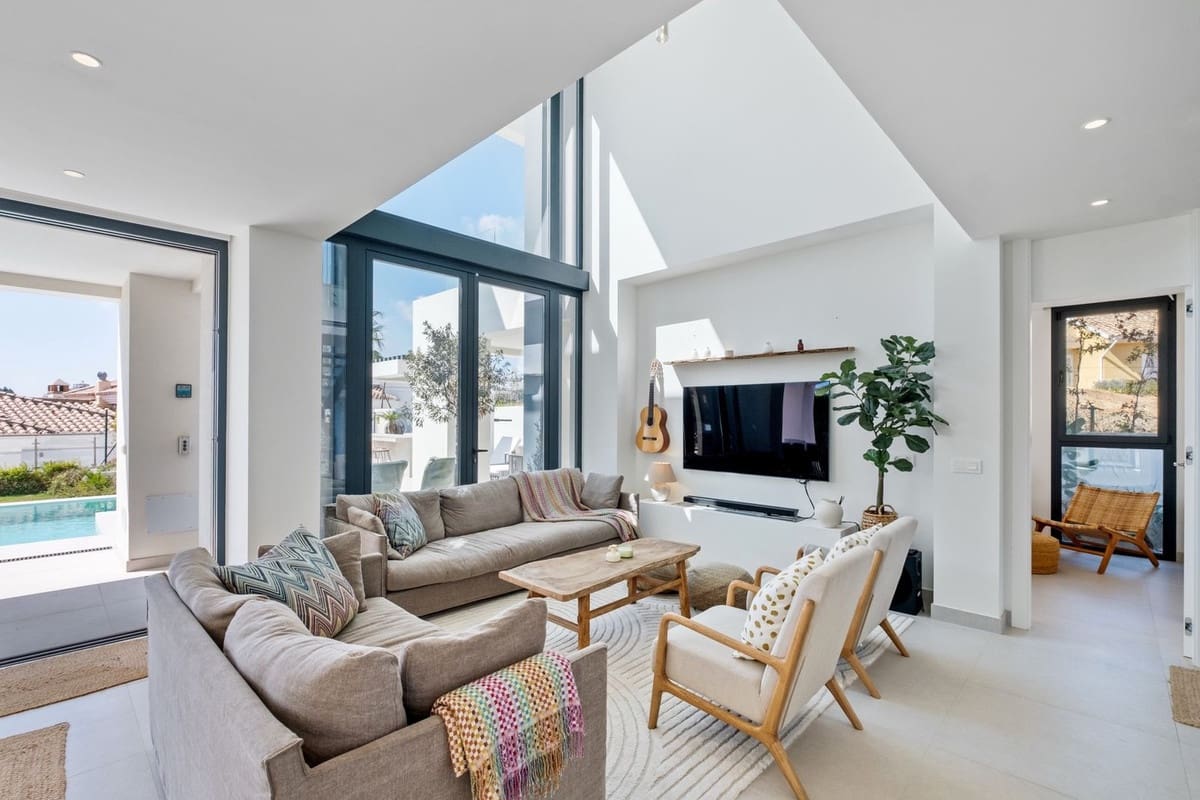 4 chambre Villa/Maison à vendre à Riviera del Sol avec piscine - 1 875 000 € (Ref: 9508994)