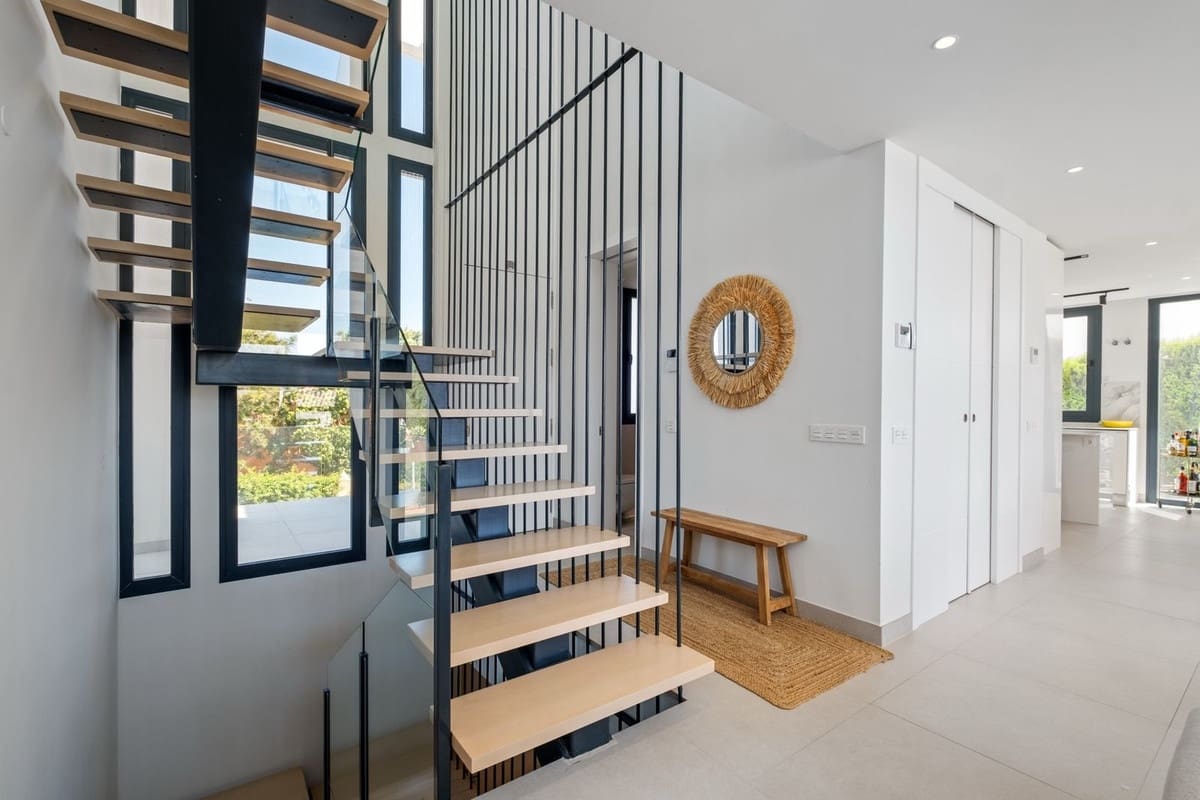 4 chambre Villa/Maison à vendre à Riviera del Sol avec piscine - 1 875 000 € (Ref: 9508994)