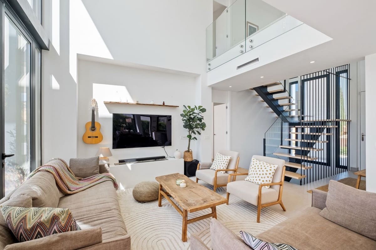 4 chambre Villa/Maison à vendre à Riviera del Sol avec piscine - 1 875 000 € (Ref: 9508994)