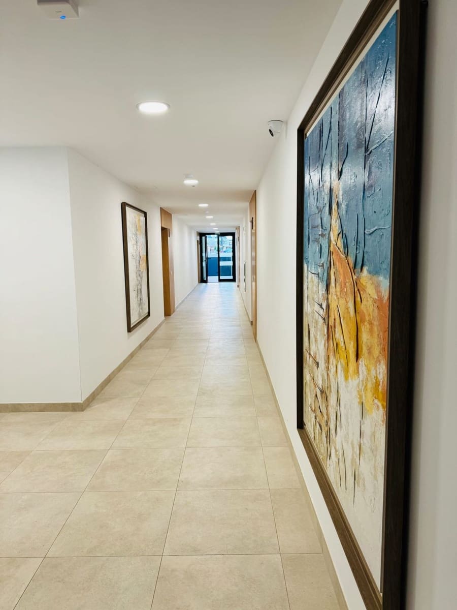 2 soveværelse Lejlighed til salg i Fuengirola med swimmingpool - € 595.000 (Ref: 9508995)