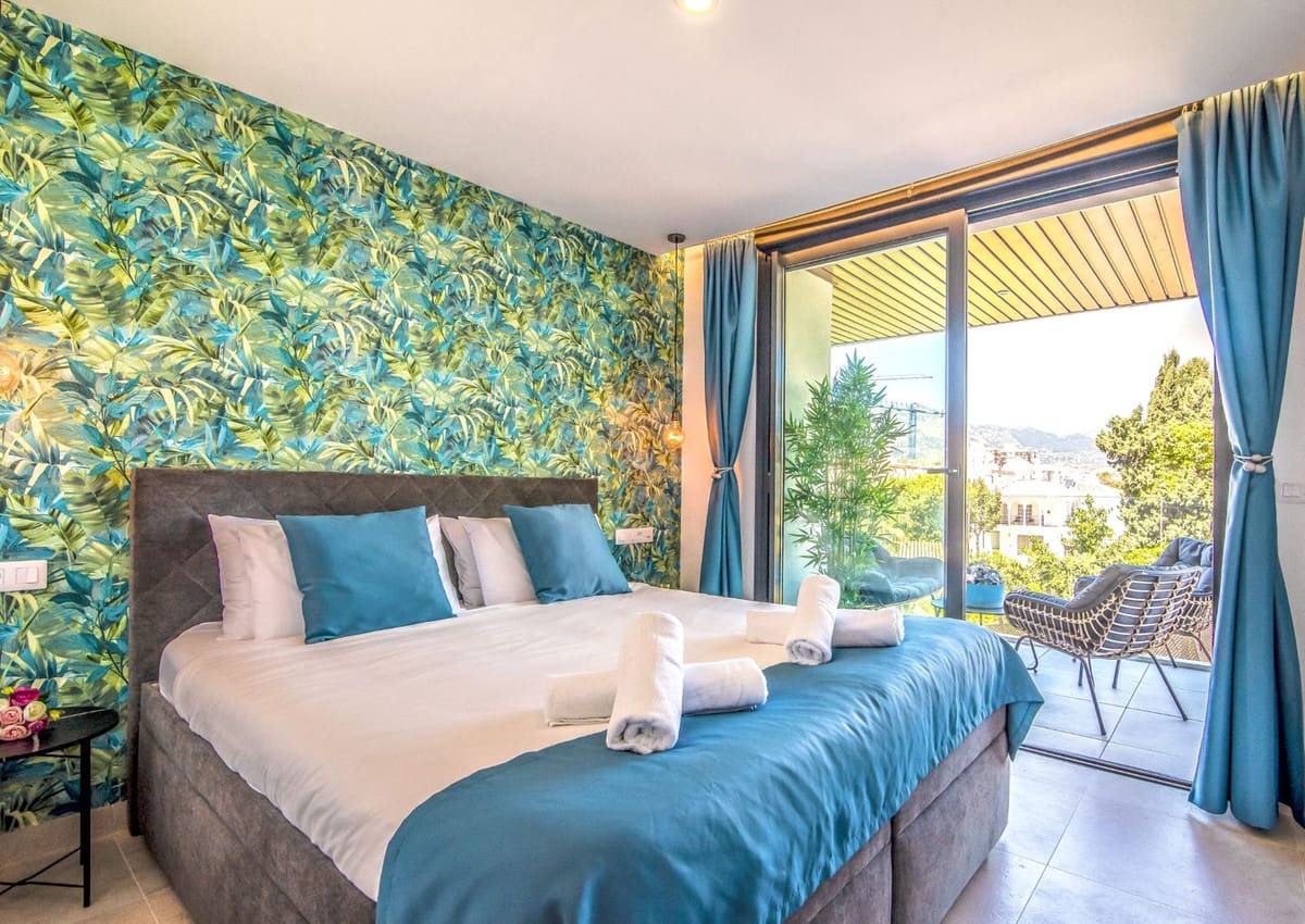 2 soveværelse Lejlighed til salg i Fuengirola med swimmingpool - € 595.000 (Ref: 9508995)