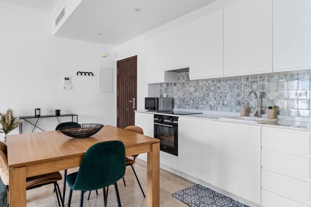 3 soveværelse Lejlighed til salg i Benahavís pueblo, Benahavís med swimmingpool - € 599.500 (Ref: 9509000)