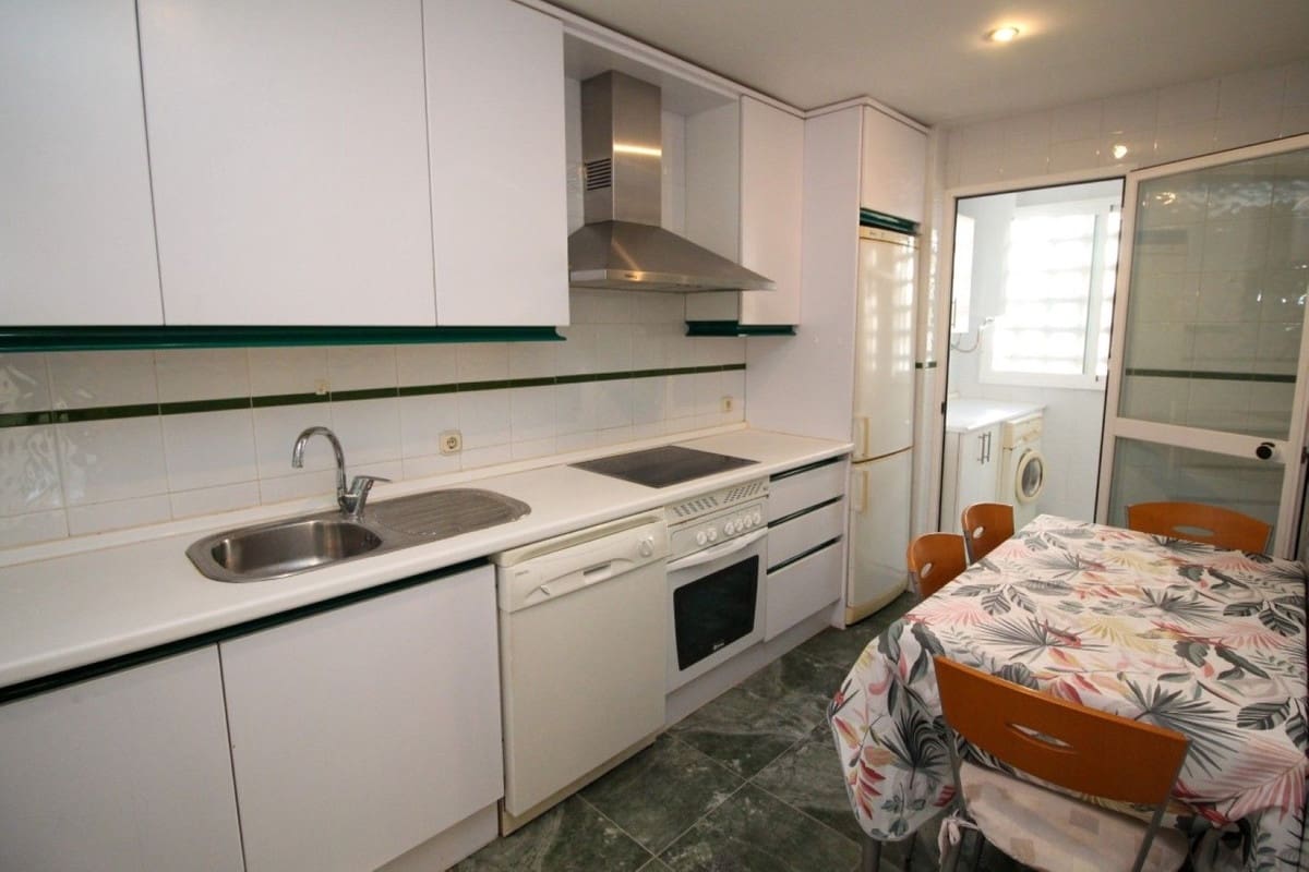 2 Zimmer Apartment zu verkaufen in Marbella mit Pool - 495.000 € (Ref: 9509001)