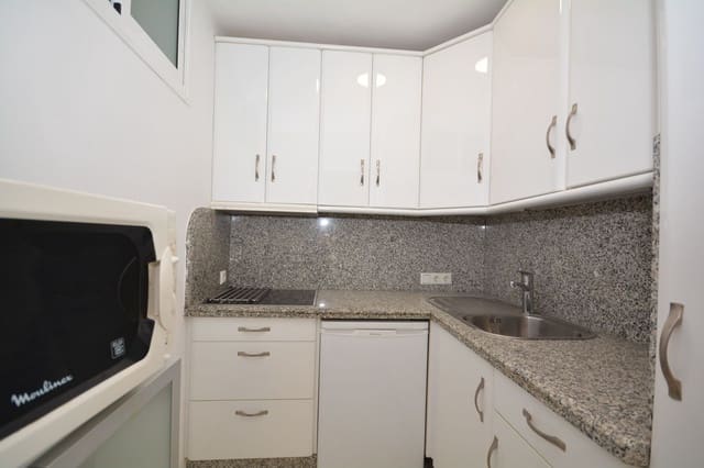 1 slaapkamer Appartement te koop in Marbesa, Marbella met zwembad - € 250.000 (Ref: 9509003)