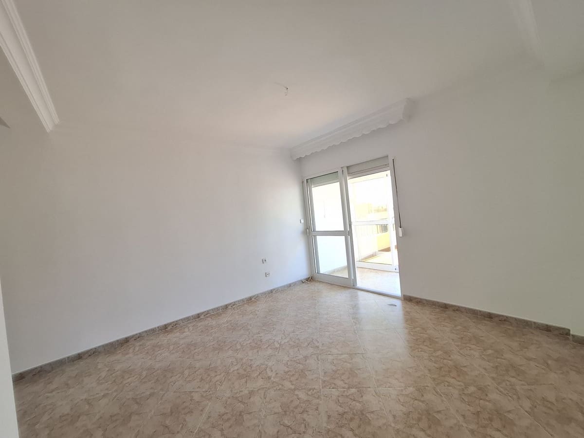 2 soveværelse Penthouse til salg i Marbella - € 415.000 (Ref: 9509006)