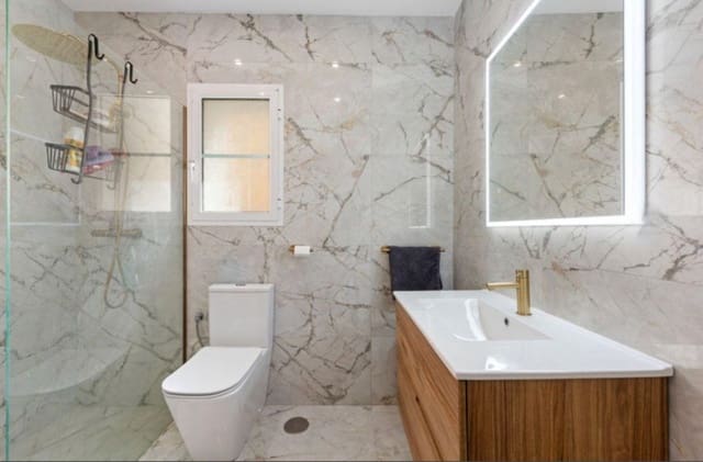 4 slaapkamer Villa te koop in Guadalmansa, Estepona met zwembad - € 795.000 (Ref: 9509009)