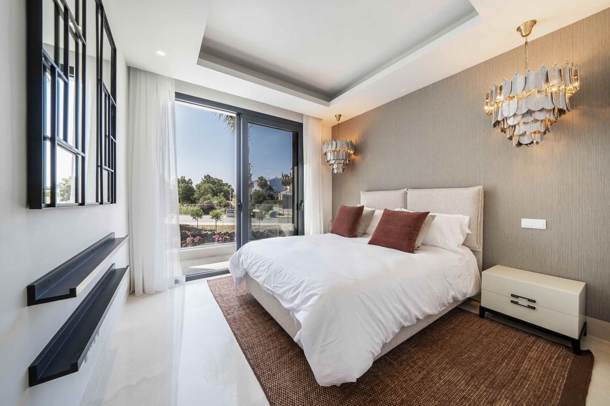 4 sypialnia Willa na sprzedaż w Guadalmansa z basenem - 2 200 000 € (Ref: 9509011)