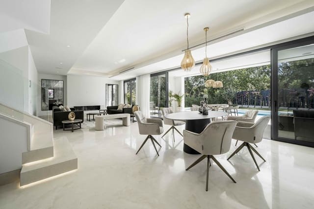 4 makuuhuone Huvila myytävänä paikassa Resinera-Voladilla, Estepona mukana uima-altaan - 2 200 000 € (Ref: 9509011)