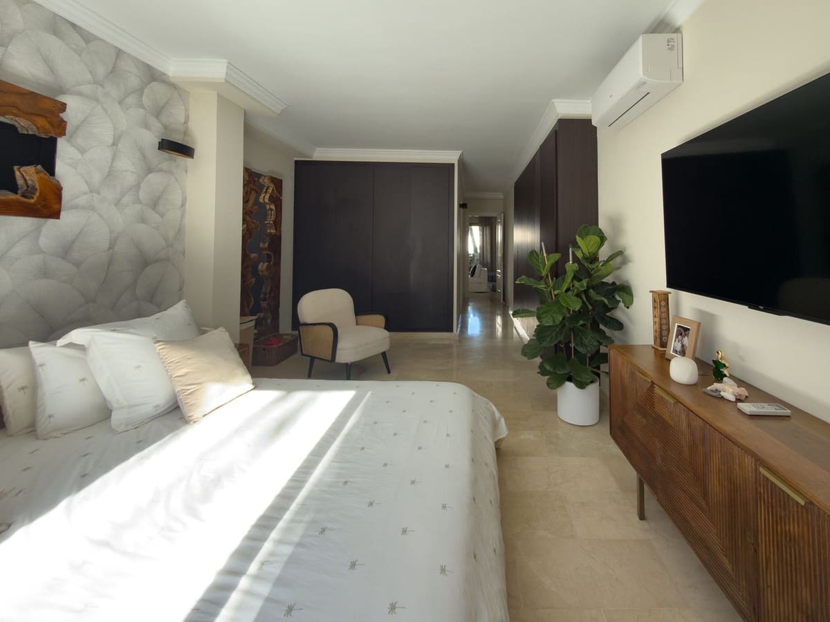 4 slaapkamer Appartement te koop in Elviria met zwembad - € 1.100.000 (Ref: 9509013)