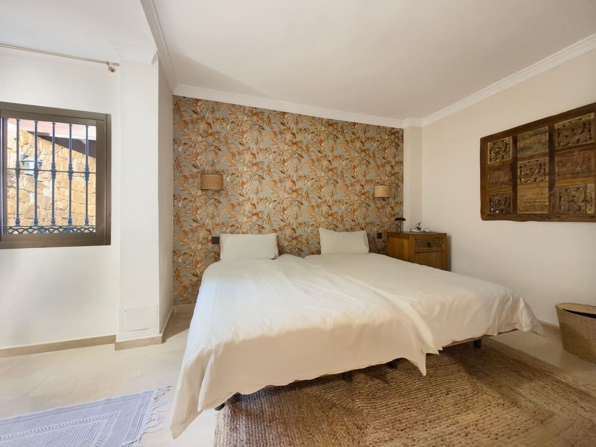 4 slaapkamer Appartement te koop in Elviria met zwembad - € 1.100.000 (Ref: 9509013)