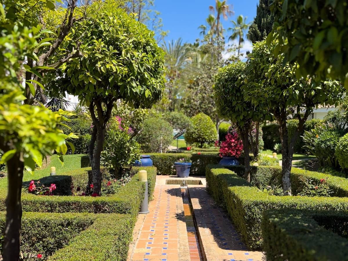 4 slaapkamer Appartement te koop in Elviria met zwembad - € 1.100.000 (Ref: 9509013)