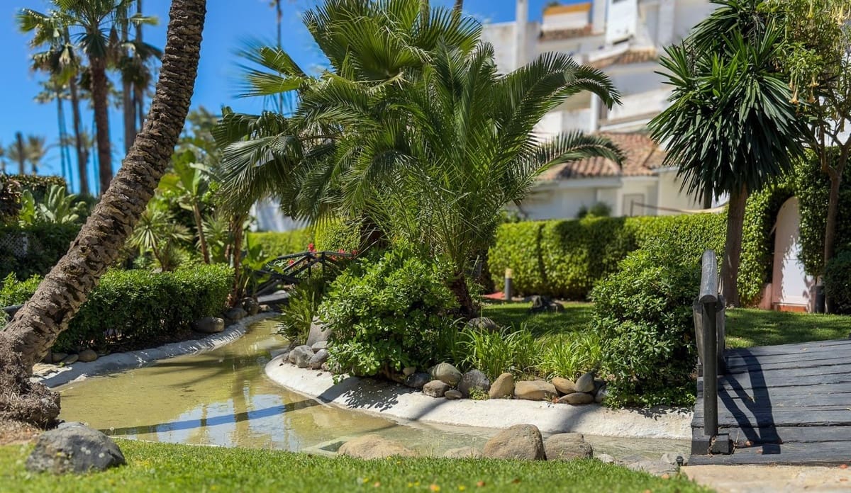 4 slaapkamer Appartement te koop in Elviria met zwembad - € 1.100.000 (Ref: 9509013)