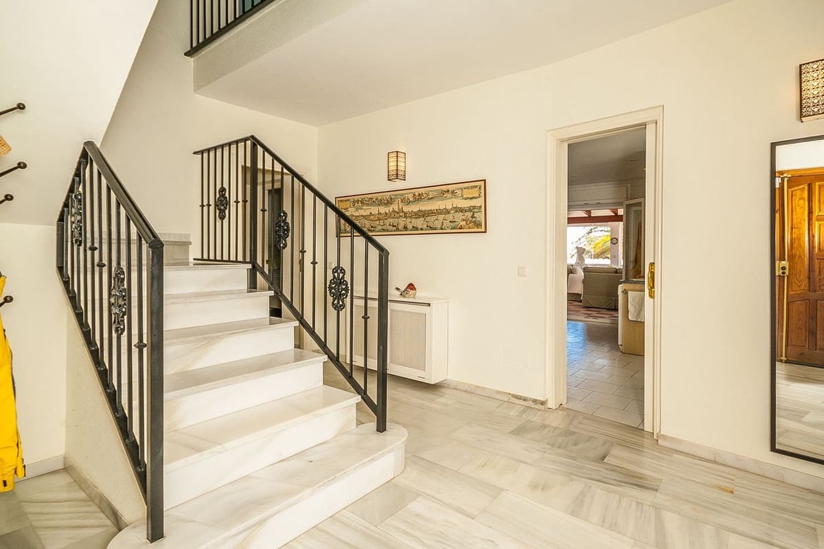 4 quarto Moradia para venda em Marbesa - 2 100 000 € (Ref: 9509016)