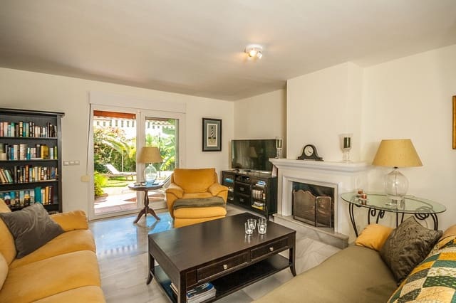 4 soveværelse Villa til salg i Marbesa, Marbella - € 2.100.000 (Ref: 9509016)