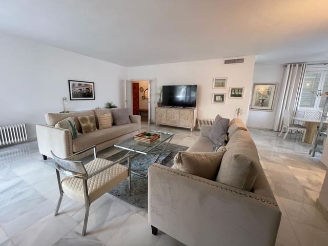 3 bedroom Penthouse for sale in Los Monteros, Marbella with pool - € 825,000 (Ref: 9509019)