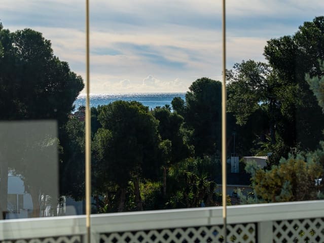 3 soverom Penthouse til salgs i Los Monteros, Marbella med svømmebasseng - € 790 000 (Ref: 9509019)