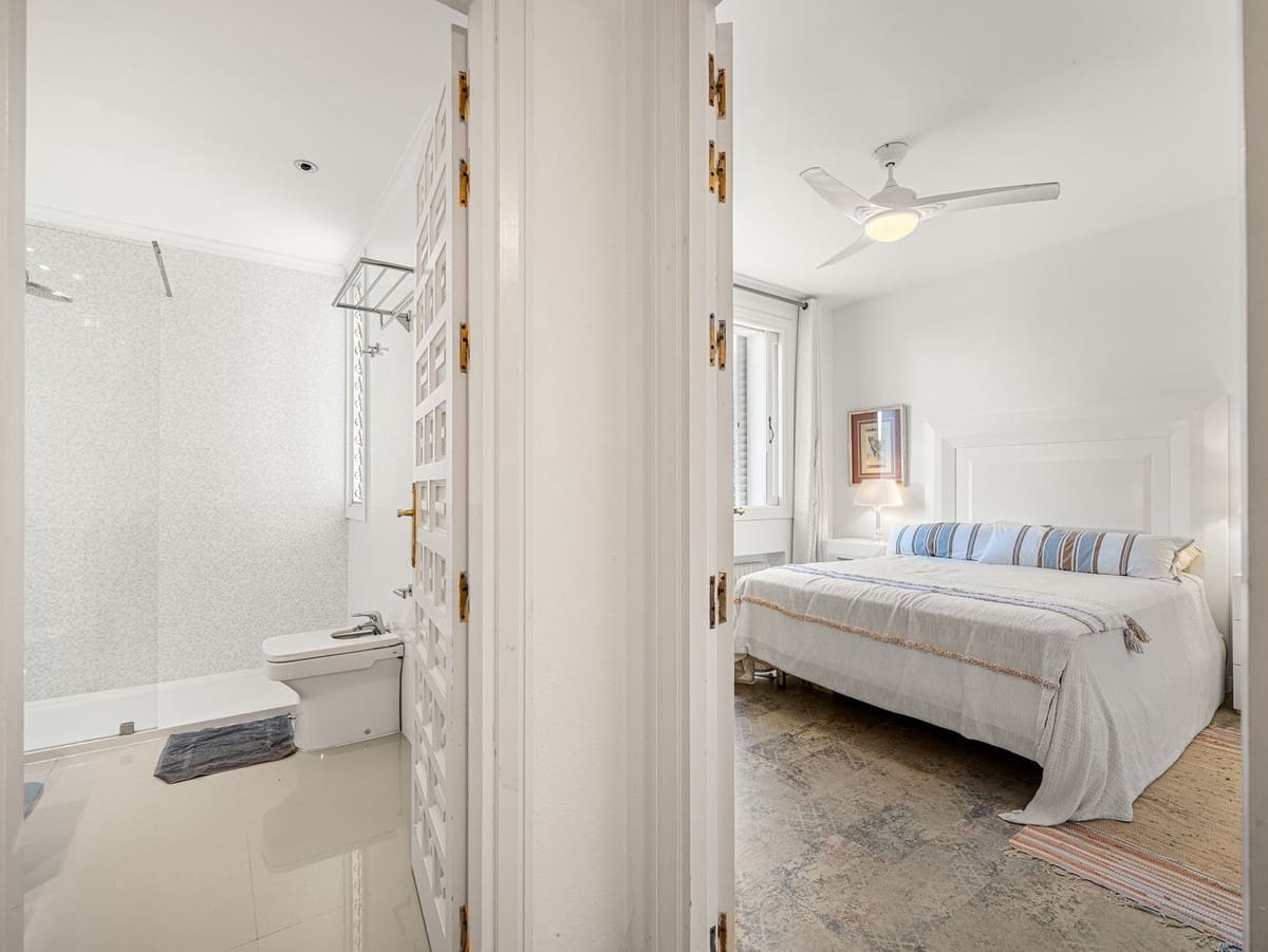 3 bedroom Penthouse for sale in Los Monteros with pool - € 790,000 (Ref: 9509019)