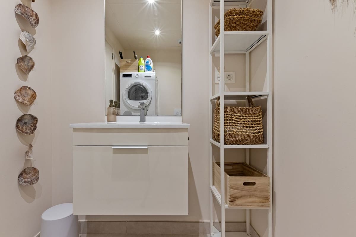 3 bedroom Penthouse for sale in La Cala de Mijas with pool - € 795,000 (Ref: 9509021)