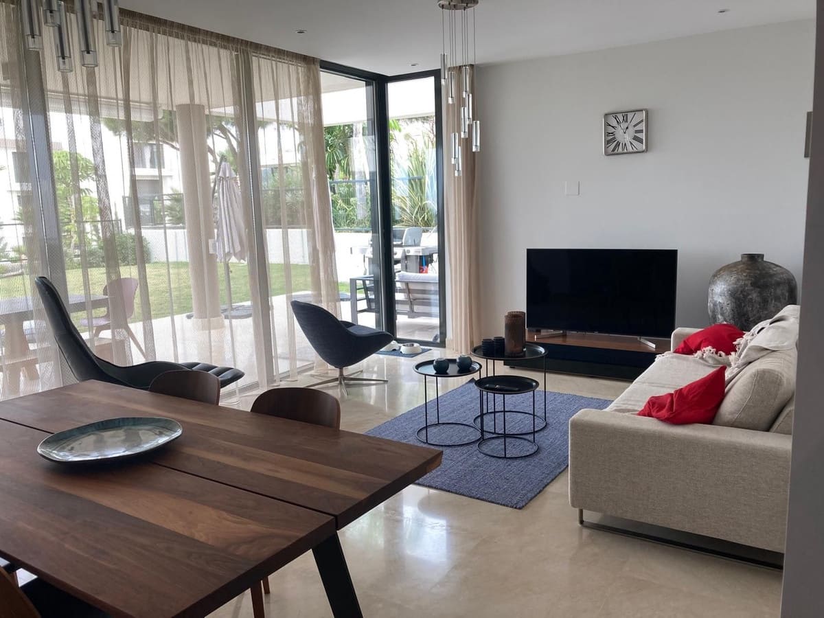 3 Zimmer Apartment zu verkaufen in Cabopino mit Pool - 790.000 € (Ref: 9509026)