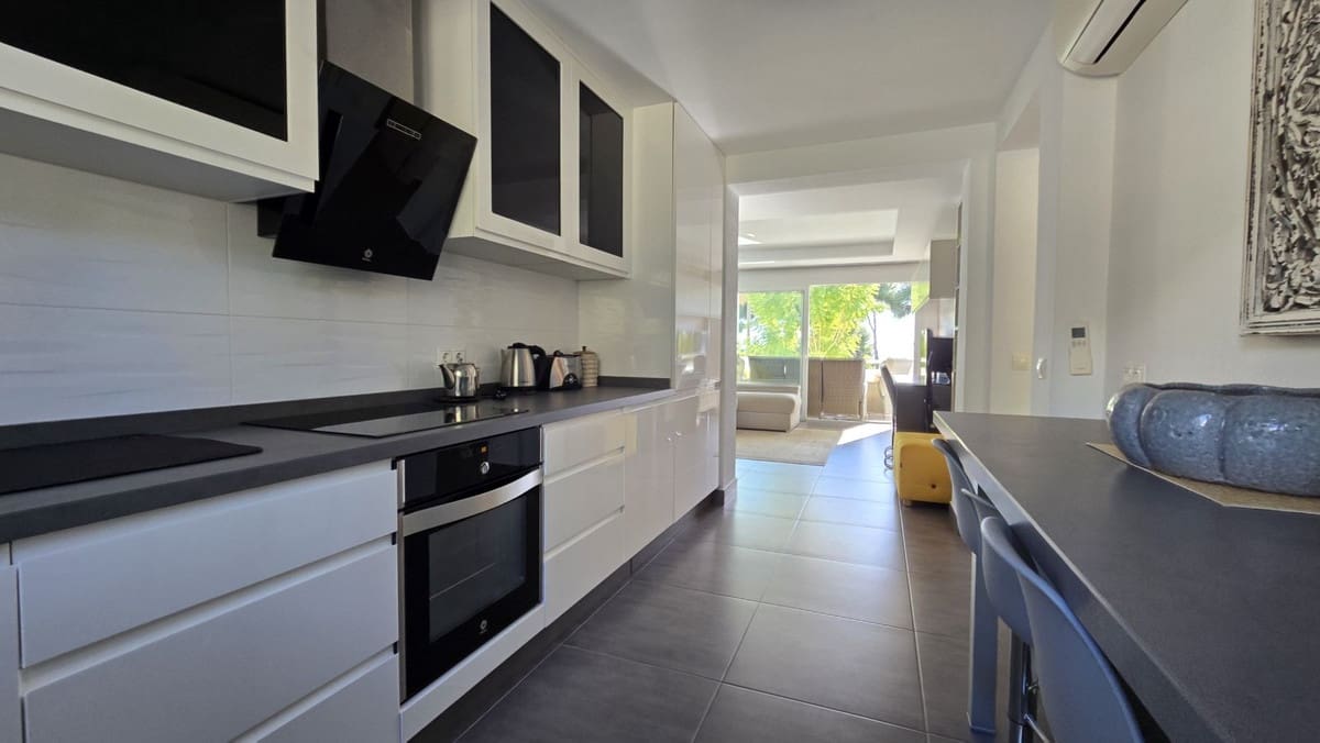 2 soverom Leilighet til salgs i Miraflores - € 359 000 (Ref: 9527975)