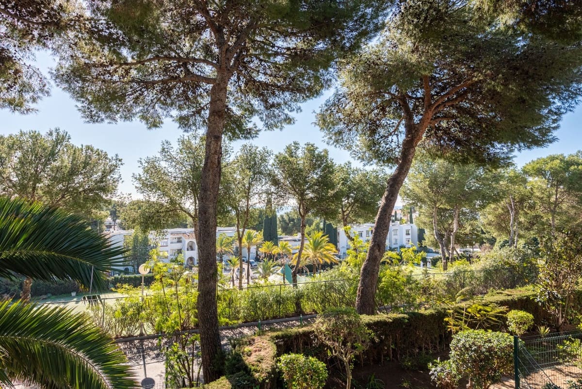 2 soverom Leilighet til salgs i Miraflores med svømmebasseng - € 365 000 (Ref: 9527977)