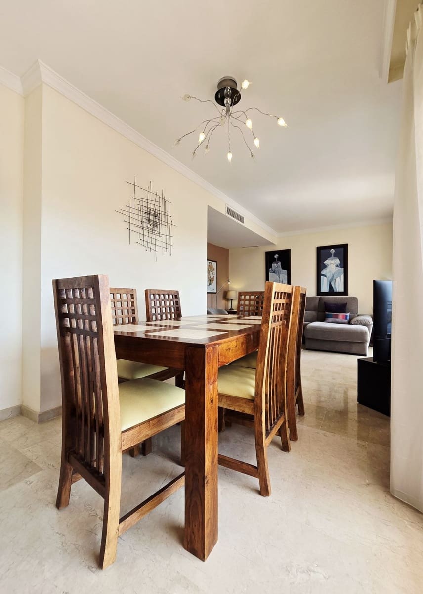 Ático de 2 habitaciones en Elviria en venta con piscina - 419.000 € (Ref: 9527978)