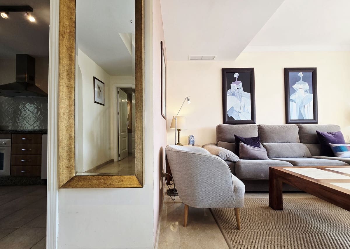 Ático de 2 habitaciones en Elviria en venta con piscina - 419.000 € (Ref: 9527978)