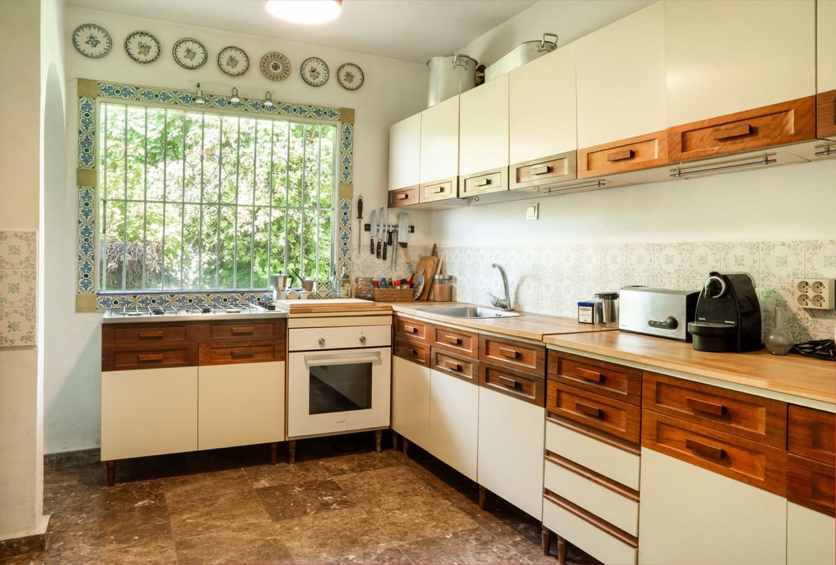 3 bedroom Villa for sale in San Pedro de Alcantara with pool - € 1,095,000 (Ref: 9527981)