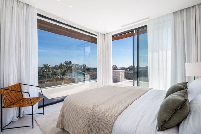 5 sovrum Villa till salu i Carib Playa, Marbella med pool - 3 300 000 € (Ref: 9527984)