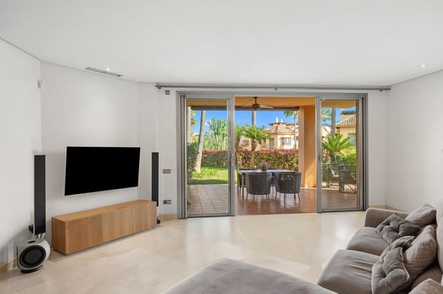 2 slaapkamer Appartement te koop in La Carolina - Guadalpín, Marbella met zwembad - € 1.080.000 (Ref: 9527986)